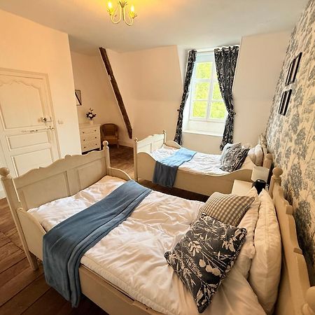 Beautiful 6 Bedroom House With Pool & Large Garden Le Pechereau Bagian luar foto