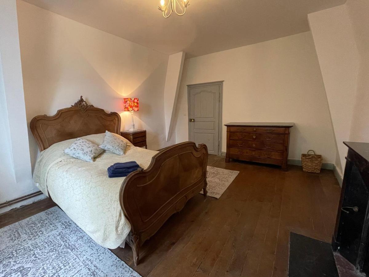 Beautiful 6 Bedroom House With Pool & Large Garden Le Pechereau Bagian luar foto