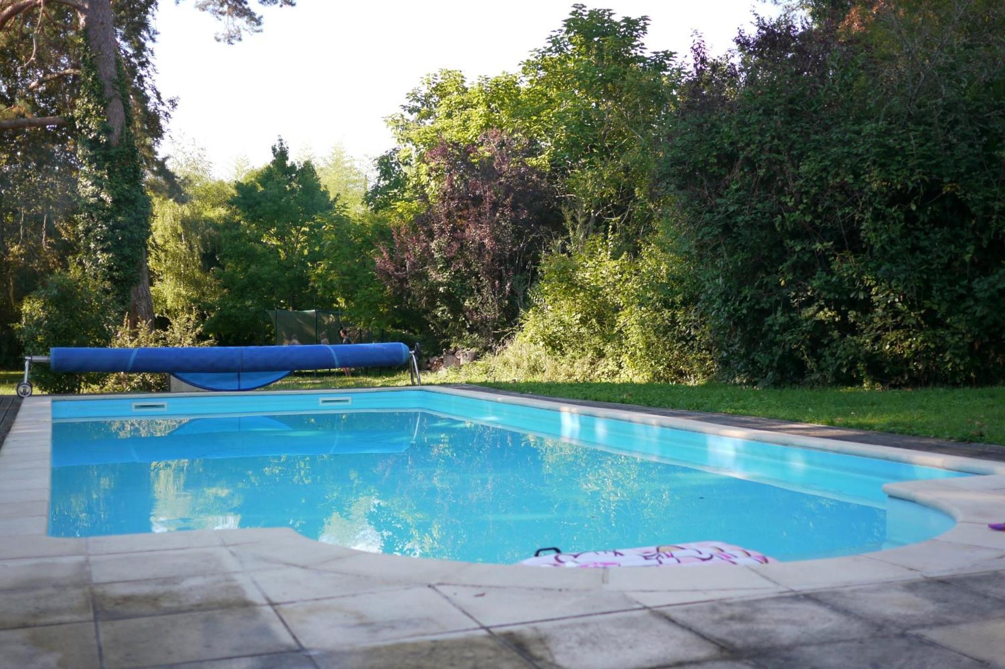 Beautiful 6 Bedroom House With Pool & Large Garden Le Pechereau Bagian luar foto