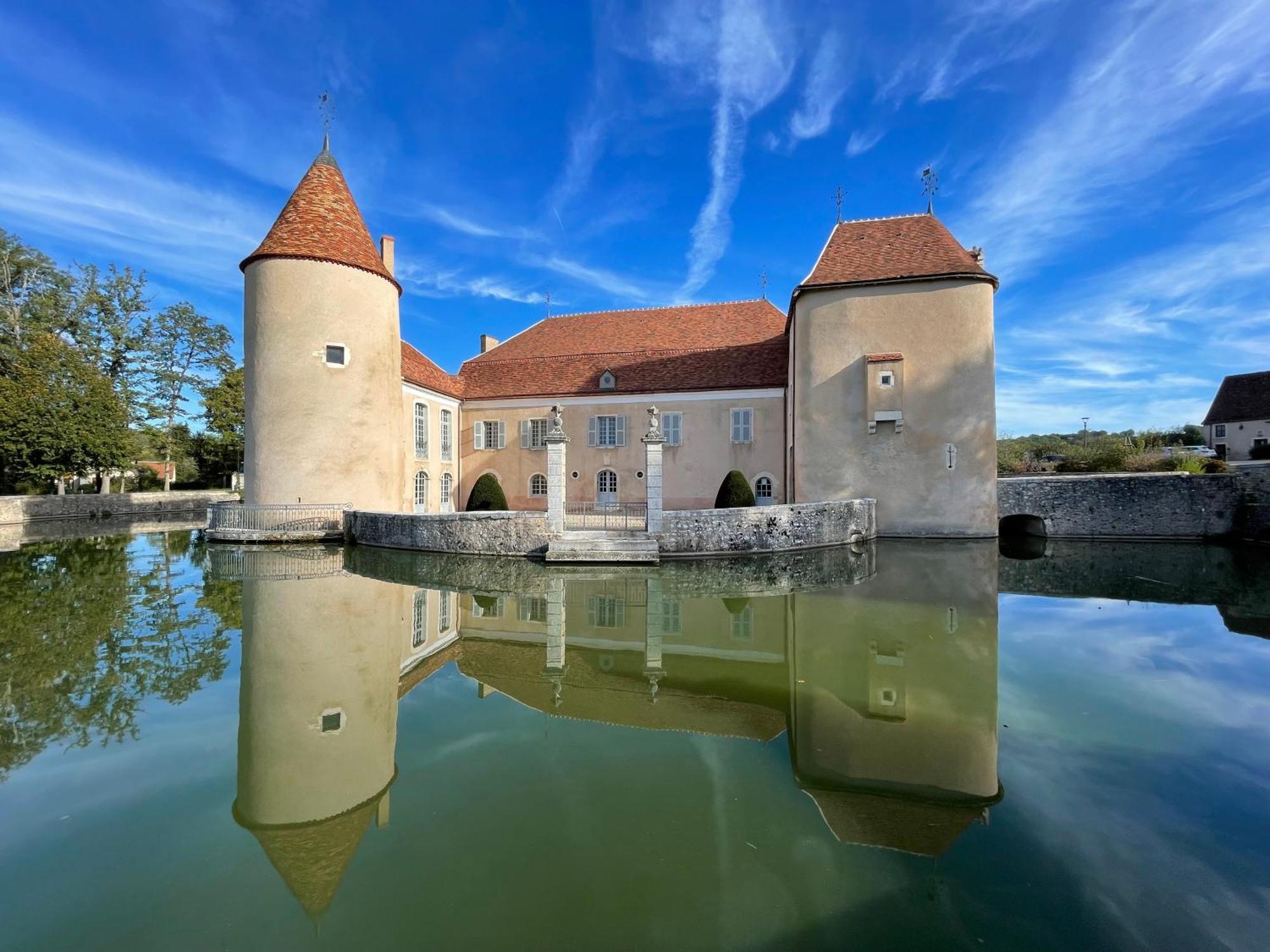 Beautiful 6 Bedroom House With Pool & Large Garden Le Pechereau Bagian luar foto